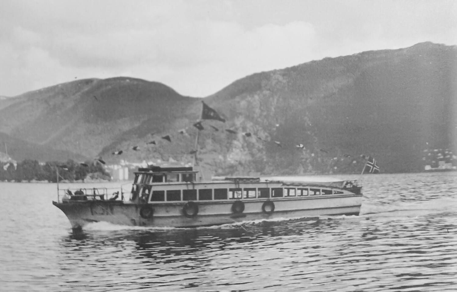 Olsnesøyna - Frode H. Korneliussen - CC SA 4.0 https://commons.wikimedia.org/wiki/File:Olsnesøya.JPG Olsnesøyna - Frode H. Korneliussen - CC SA 4.0 https://commons.wikimedia.org/wiki/File:Olsnesøya.JPG