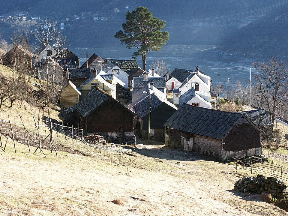 Havråtunet - Frode Inge Helland - CC SA 3.0 https://commons.wikimedia.org/wiki/File:Havre01.jpg Havråtunet - Frode Inge Helland - CC SA 3.0 https://commons.wikimedia.org/wiki/File:Havre01.jpg